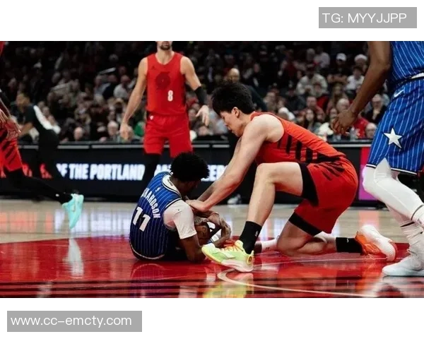 双标现象引发热议斯普利特对夏普和杨瀚森表现的双重标准分析