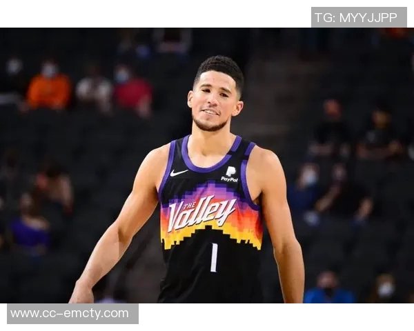 布克高效表现16投10中罚球全中独得31分助球队争胜