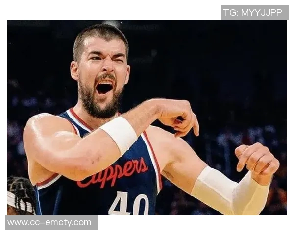 祖巴茨复出后首战失利球队连胜终结引发对缺阵球员的深思 祖巴茨复出后首战失利球队连胜终结引发对缺阵球员的深思