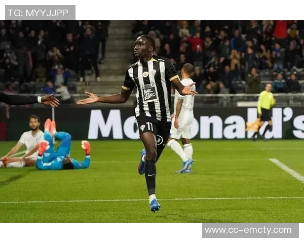 斯基拉透露水晶宫与谢里夫签订五年合同并与昂热展开深入谈判